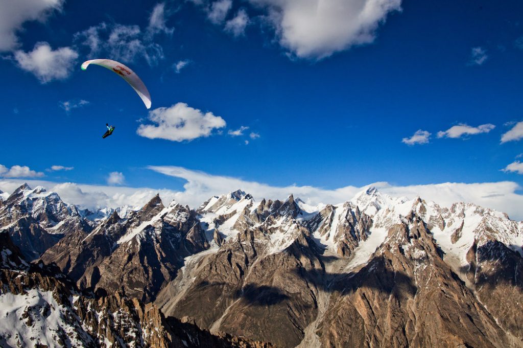 Cross country flight in Hushé valley.